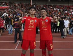 Kala Maman Abdurrahman Main Bareng dengan Putranya di Persija