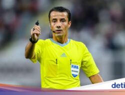 Pengamat Sepakbola: Wasit Pemain ke-12 Qatar