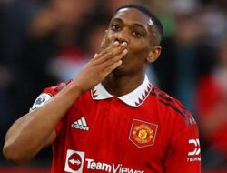 Anthony Martial Pamit Tinggalkan MU