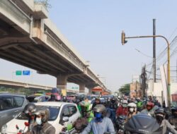 Warga Harap Proyek Galian Pemicu Macet di Kalimalang Bekasi Cepat Tuntas