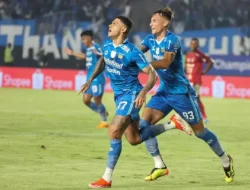 Persib Bandung Sikat Madura United 3-0 di Leg 1