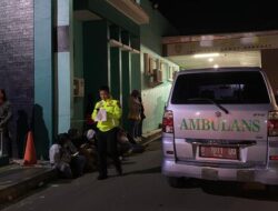 Ambulans Pemkot Depok Mulai Evakuasi Korban Kecelakaan Bus dari RSUD Subang