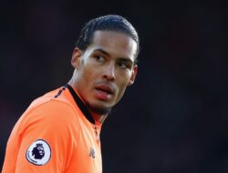 Hari Buruk Virgil van Dijk