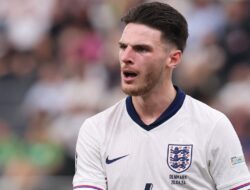 Soal Alexander-Arnold, Declan Rice Merasa Heran sama Publik Inggris