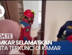 Momen Damkar Selamatkan Balita yang Terkunci di Kamar