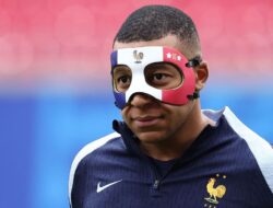 Mbappe Akhirnya Bertopeng, Bisa Main Lawan Belanda?