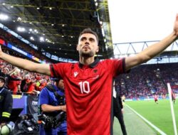 Hanya Butuh 23 Detik, Nedim Bajrami Bikin Sejarah Gol Tercepat Euro