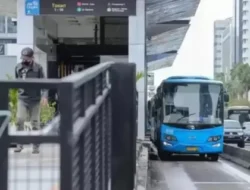 TransJakarta Alihkan 3 Rute Imbas Demo di Patung Kuda Hari Ini