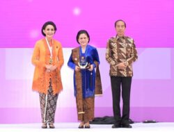 Puncak Hari Kebaya Nasional, Iriana Jokowi Dianugerahi Ibu Bangsa