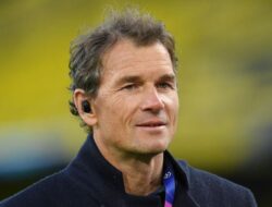 Jens Lehmann Sindir Timnas Spanyol: Tim Bocah!