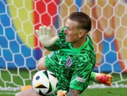 Pickford dan Adu Penalti Sempurna Inggris