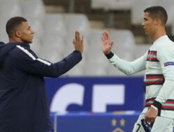 Mbappe Merasa Terhormat Hadapi Ronaldo