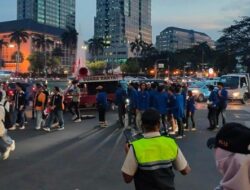 Massa Demo Bubar, Lalin Jalan Medan Merdeka Barat Dibuka Lagi