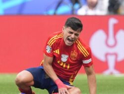 Pedri Cedera, Kini Jadi Suporter Spanyol di Bench