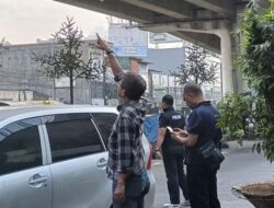 Horor Pecahan Batu Flyover Ciputat Rontok Nyaris Kena Pemotor