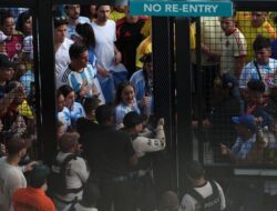 Kick Off Final Copa America Ditunda Gegara Penonton Paksa Masuk Stadion