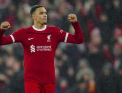 Alexander-Arnold Bakal Setia ke Liverpool?