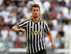 Juventus Mau Lepas Rugani ke Ajax