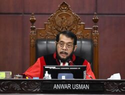 MK Tolak Ubah Syarat Usia Cagub, Anwar Usman Tak Dilibatkan Ambil Putusan