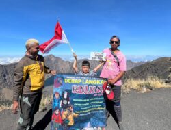 Bareng Ayah, Bocah SD Mendaki Gunung Rinjani Peringati HUT RI