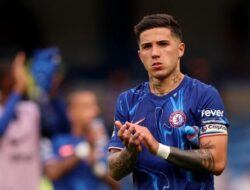 Enzo Fernandez Jadi Kapten Chelsea, Ian Wright: Memalukan