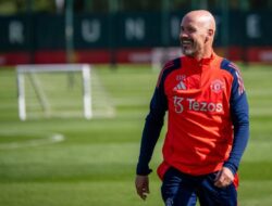 Ten Hag Tantang Pemain Muda MU Siap Ambil Kesempatan