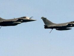 Jet Rafale Tabrakan di Udara Prancis, 2 Pilot Tewas