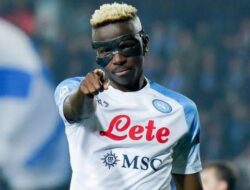 Victor Osimhen Batal ke Al Ahli, Gagal ke Chelsea… Tetap di Napoli?