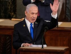 Biden Beri Peringatan ke Netanyahu, Minta Israel Kurangi Konflik di Gaza