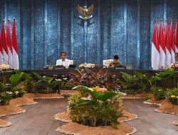 Jokowi Pimpin Sidang Kabinet Perdana di IKN: Sidang yang Istimewa