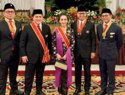 Putri Kus Wisnu Wardani Terima Bintang Mahaputra Adipradana dari Jokowi