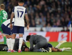 Momen Horor Rodrigo Bentacur Pingsan di Laga Leicester Vs Tottenham