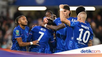 Nkunku Hat-trick, The Blues Menang 5-0