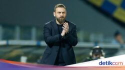 AS Roma Pecat Pelatih Daniele De Rossi