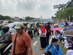 Lalu Lintas di Depan Gedung DPR Macet gegara Demo Petani