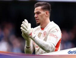 Wow! Jumlah Assist Ederson di Premier League Kalahkan Antony