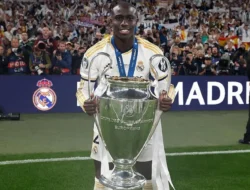 Madrid Perpanjang Kontrak Mendy Hingga 2027