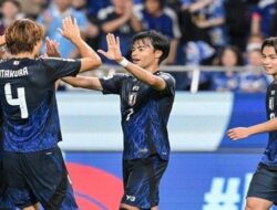 Bantai Bahrain 5-0, Jepang di Puncak Grup C