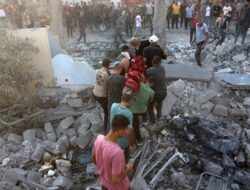 Video: Israel Serang Sekolah yang Jadi Pengungsian di Gaza, 14 Orang Tewas