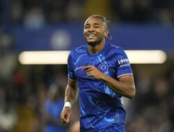 Nkunku Hat-trick, The Blues Menang 5-0