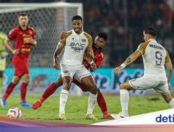 Skuad Mewah Dewa United Belum Oke, Jan Olde: Kami Tim Muda