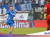 Persib Vs Persija Berakhir Ricuh, Penonton Masuk Lapangan