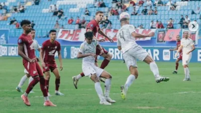 Dewa United Menang, PSM Vs Persib Imbang