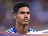 Raphael Varane Umumkan Pensiun, tapi Tetap Bertahan di Como