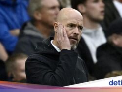 Erik ten Hag Mau Pusing Pilih Bek Tengah