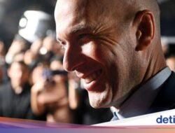 Zinedine Zidane Ungkap Alasan Tidak Mau Melatih MU