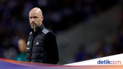 Ten Hag Selalu Berkelit dengan 2 Trofi Ini, Rooney: Premier League Mana?