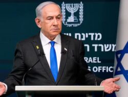 Netanyahu Kecam Macron yang Desak Penghentian Pasokan Senjata ke Israel