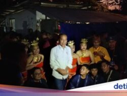 Jokowi Resmikan Jalan di NTT Gelap-gelapan, Warga Sebut Lampu Biasanya Nyala