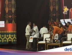 RK Hampiri dan Peluk Rano Karno Usai Bahas Banten di Debat Pilgub Jakarta